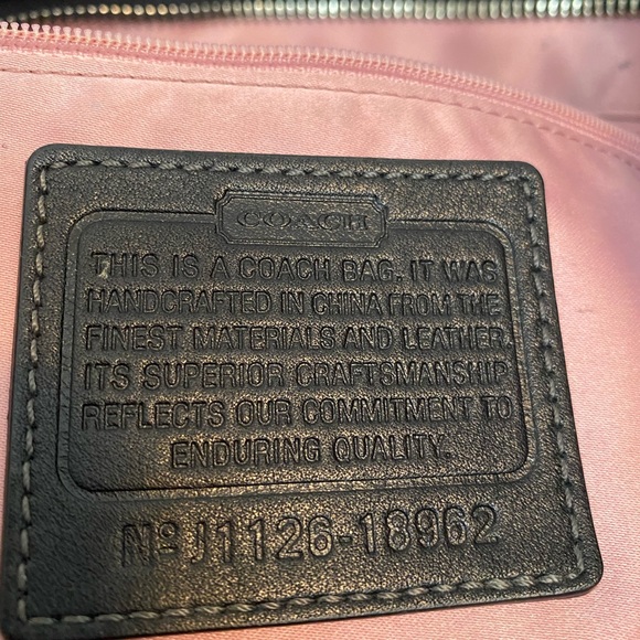 Authentic Coach black soft leather handbag - Picture 4 of 4